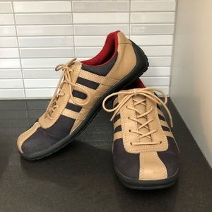 Ecco women’s leather & canvas bowling style sneakers